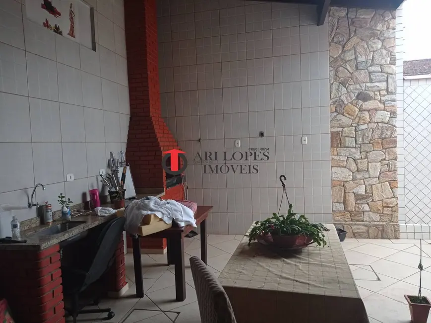 Foto 5 de Casa com 2 quartos à venda em Mongagua - SP