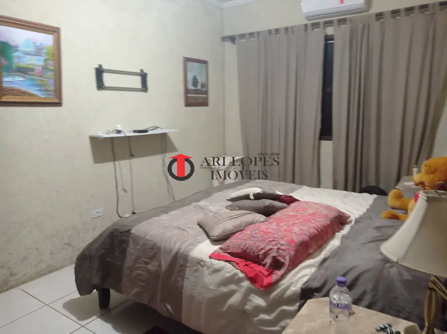 Foto 8 de Casa com 2 quartos à venda em Mongagua - SP