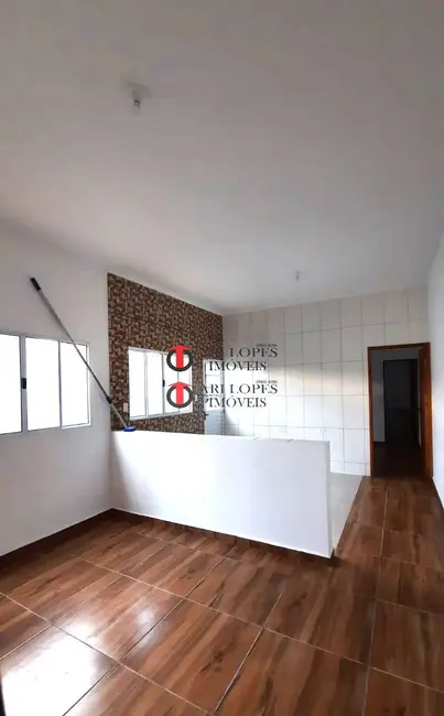 Foto 5 de Casa com 2 quartos à venda, 125m2 em Mongagua - SP