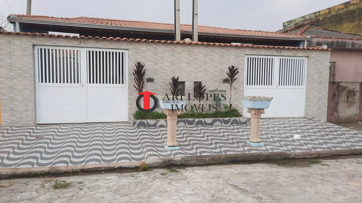 Foto 1 de Casa com 2 quartos à venda, 125m2 em Mongagua - SP