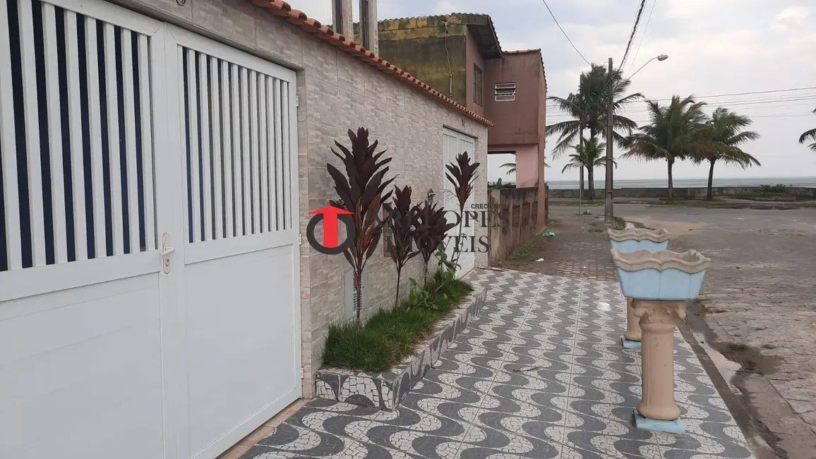 Foto 2 de Casa com 2 quartos à venda, 125m2 em Mongagua - SP