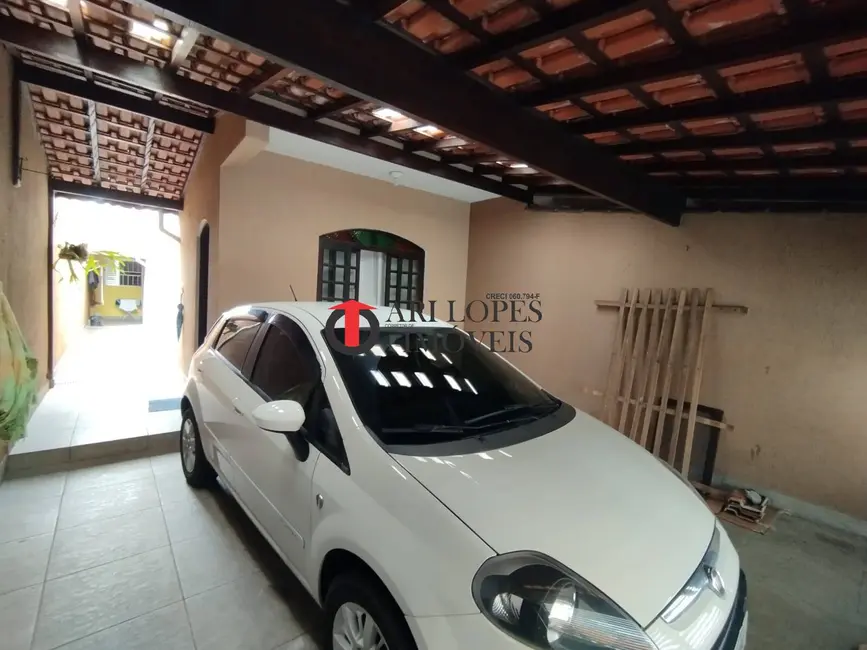 Foto 3 de Sobrado com 3 quartos à venda em Mongagua - SP