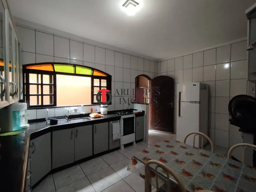 Foto 9 de Sobrado com 3 quartos à venda em Mongagua - SP