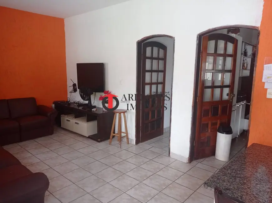 Foto 3 de Casa com 2 quartos à venda em Mongagua - SP