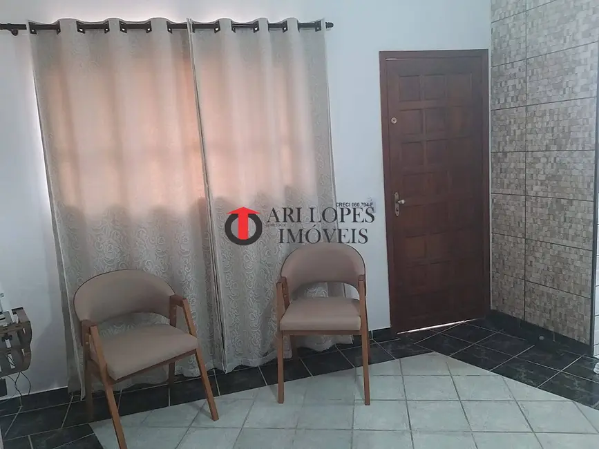 Foto 4 de Casa com 2 quartos à venda, 164m2 em Mongagua - SP