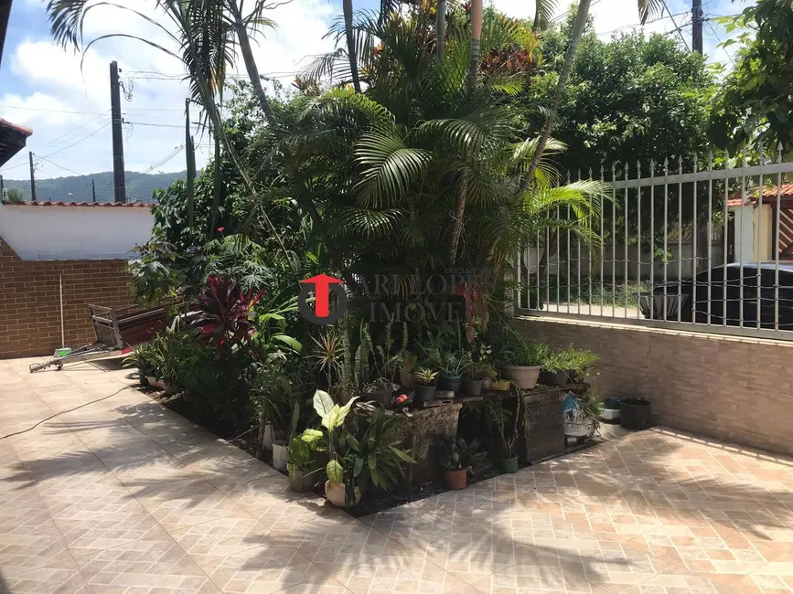 Foto 4 de Casa com 3 quartos à venda, 255m2 em Itanhaem - SP