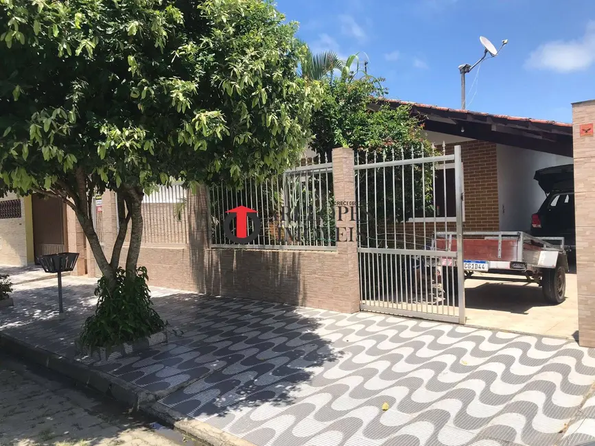 Foto 2 de Casa com 3 quartos à venda, 255m2 em Itanhaem - SP