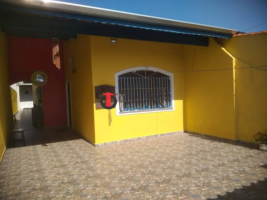 Foto 2 de Casa com 2 quartos à venda, 180m2 em Mongagua - SP