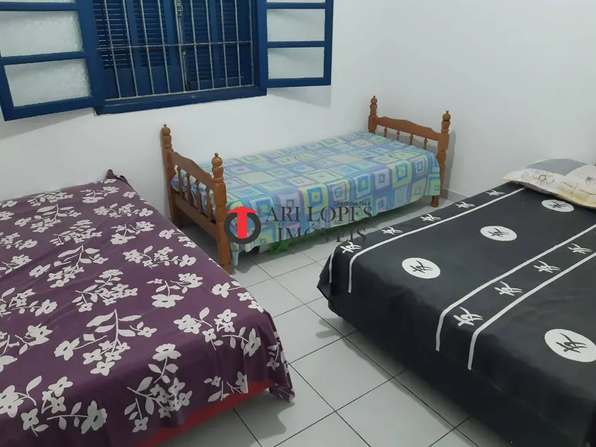 Foto 6 de Casa com 2 quartos à venda, 180m2 em Mongagua - SP