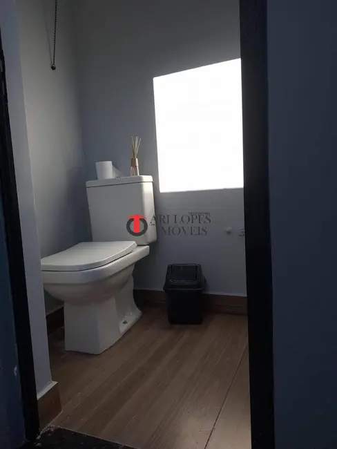 Foto 5 de Casa com 2 quartos à venda, 145m2 em Itanhaem - SP