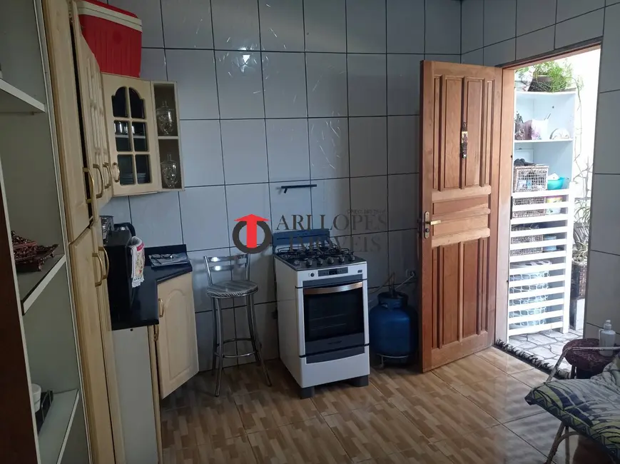 Foto 7 de Casa com 2 quartos à venda em Mongagua - SP