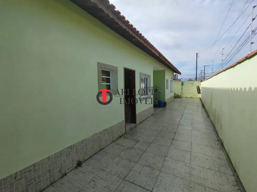 Foto 4 de Casa com 2 quartos à venda em Mongagua - SP