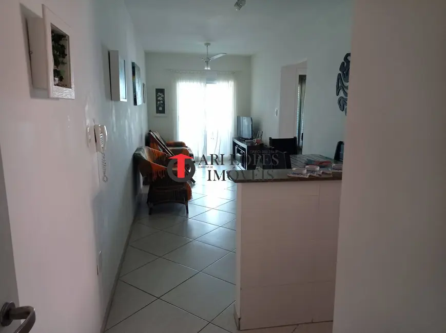 Apartamento com 2 quartos à venda em Centro, Mongagua - SP - imagem 3 Foto 3 de Apartamento com 2 quartos à venda em Centro, Mongagua - SP