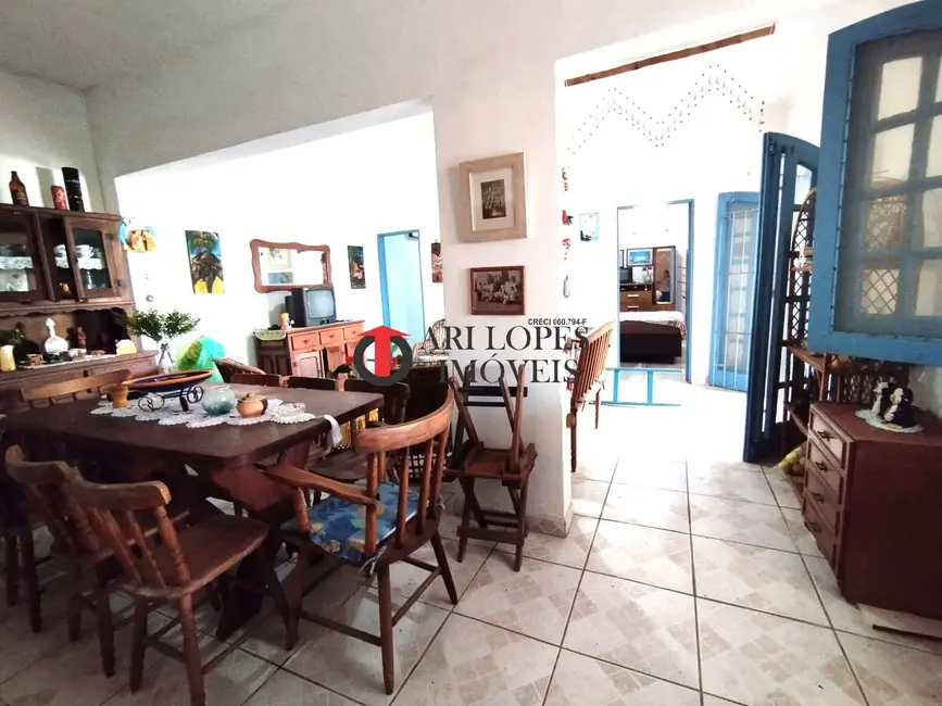 Foto 9 de Casa com 2 quartos à venda, 308m2 em Mongagua - SP