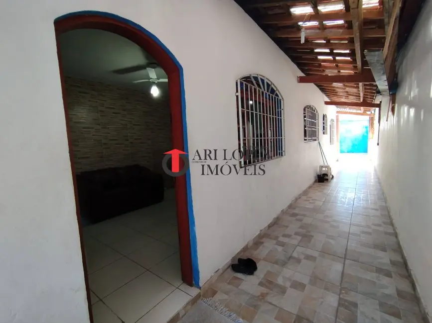 Foto 3 de Casa com 2 quartos à venda, 125m2 em Mongagua - SP