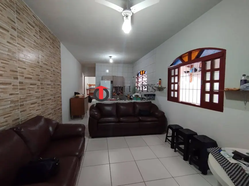 Foto 4 de Casa com 2 quartos à venda, 125m2 em Mongagua - SP