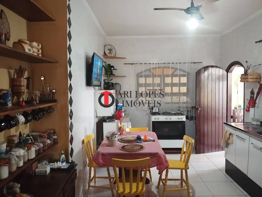 Foto 9 de Casa com 2 quartos à venda em Mongagua - SP