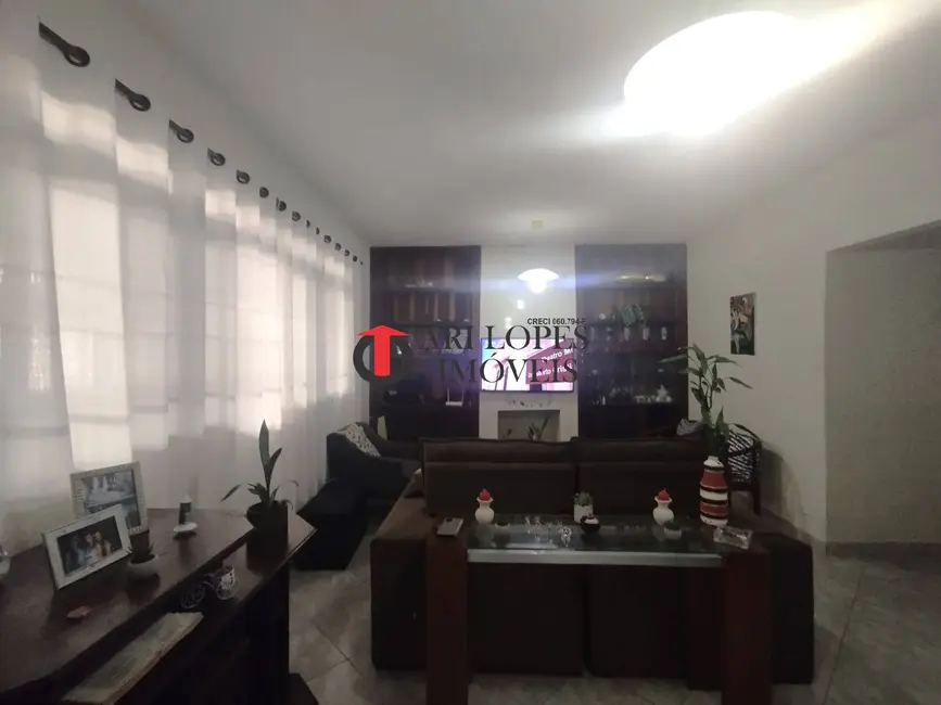 Foto 3 de Casa com 2 quartos à venda em Mongagua - SP