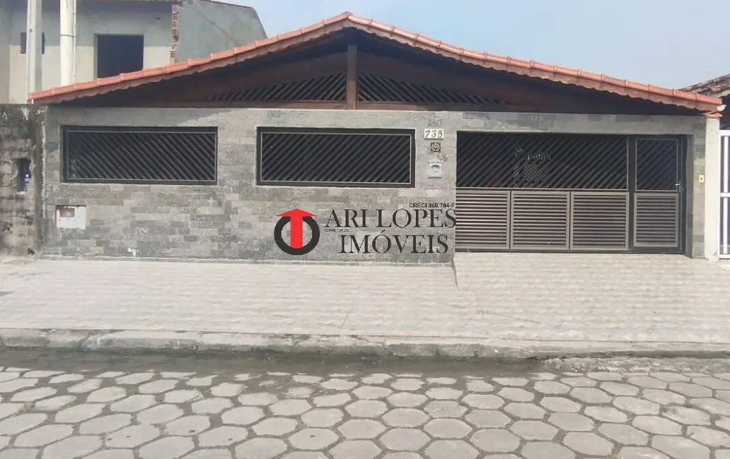 Foto 1 de Casa com 2 quartos à venda em Mongagua - SP