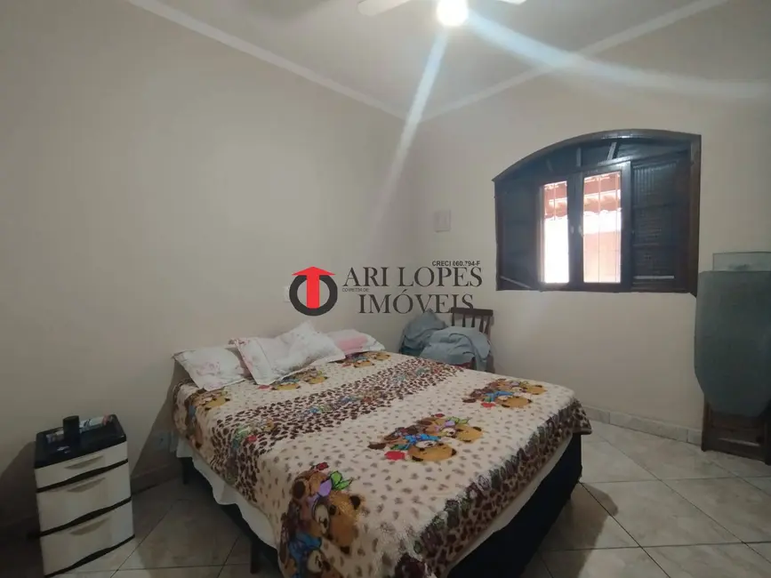 Foto 7 de Casa com 2 quartos à venda, 140m2 em Mongagua - SP
