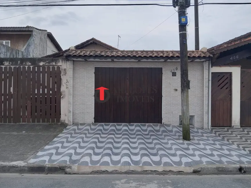 Foto 1 de Casa com 2 quartos à venda, 140m2 em Mongagua - SP