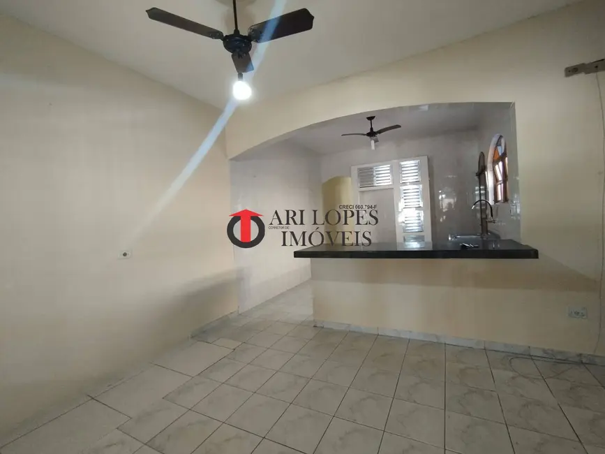 Foto 4 de Casa com 2 quartos à venda, 125m2 em Mongagua - SP