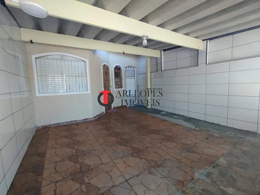 Foto 2 de Casa com 2 quartos à venda, 125m2 em Mongagua - SP