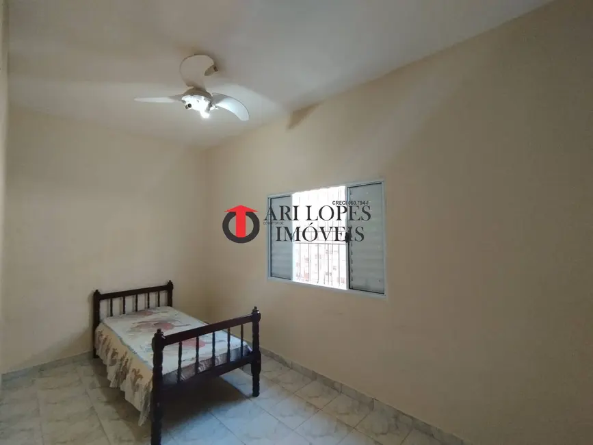 Foto 8 de Casa com 2 quartos à venda, 125m2 em Mongagua - SP