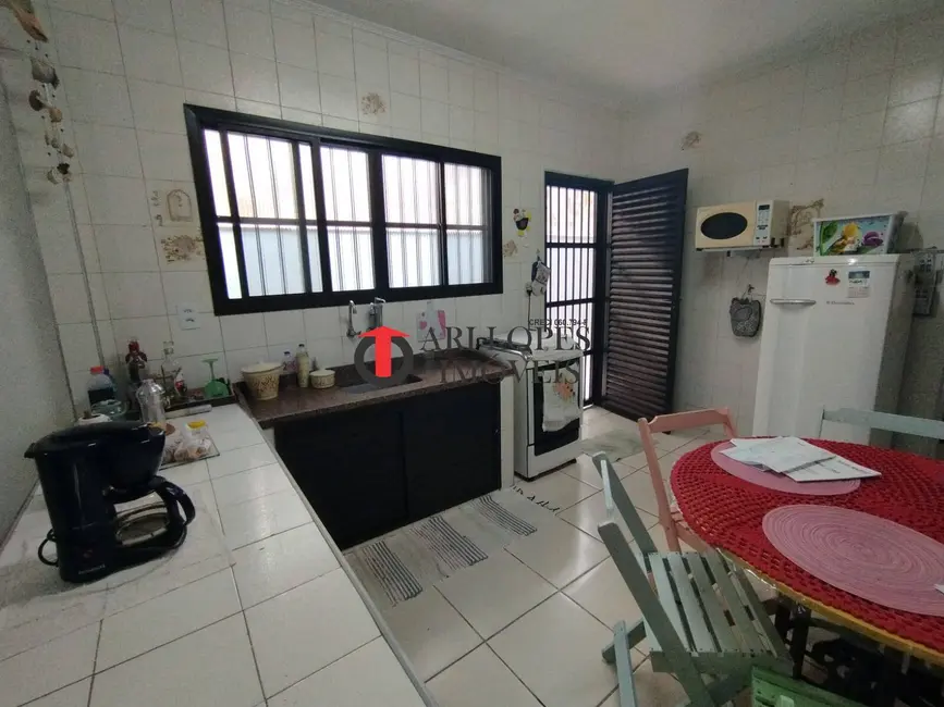 Foto 9 de Casa com 2 quartos à venda, 125m2 em Mongagua - SP