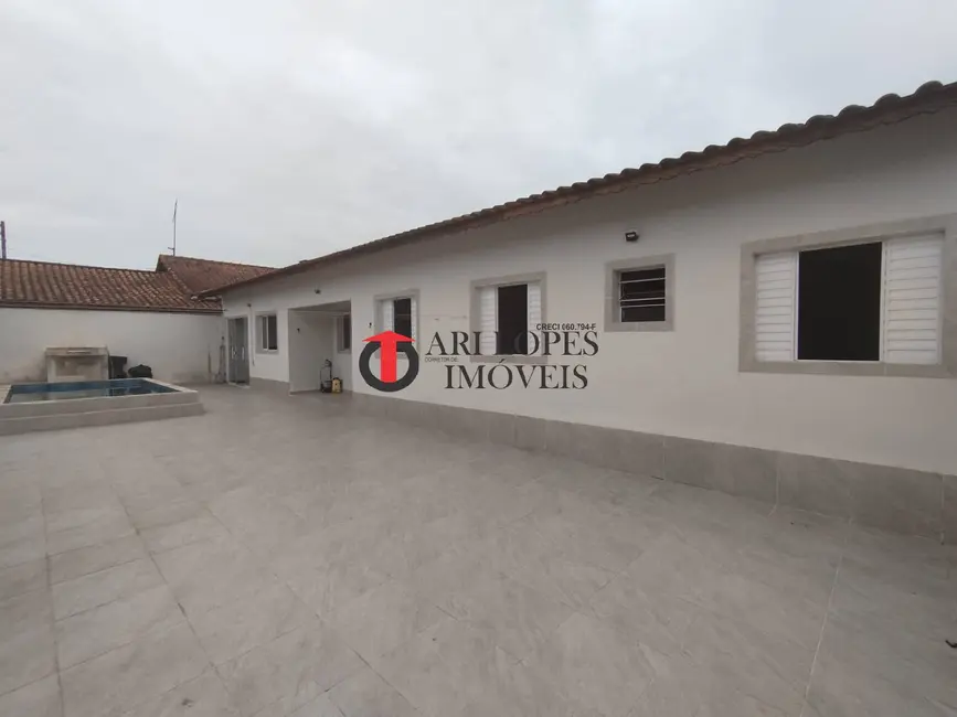 Foto 2 de Casa com 3 quartos à venda, 172m2 em Mongagua - SP