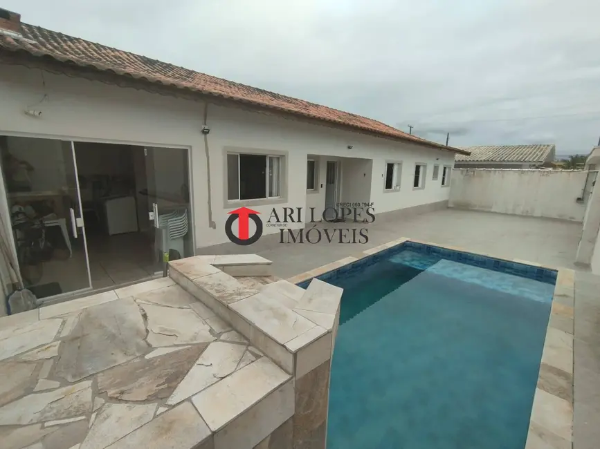 Foto 3 de Casa com 3 quartos à venda, 172m2 em Mongagua - SP