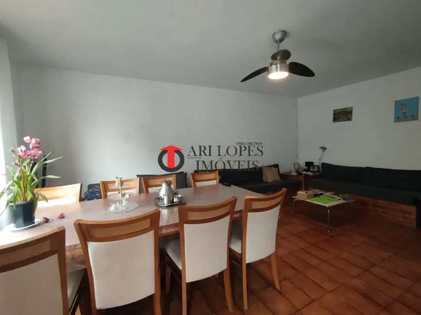 Foto 3 de Casa com 3 quartos à venda, 264m2 em Mongagua - SP