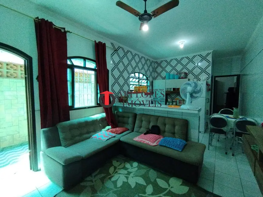 Foto 6 de Casa com 2 quartos à venda, 180m2 em Mongagua - SP