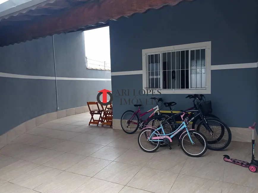 Foto 3 de Casa com 2 quartos à venda em Mongagua - SP