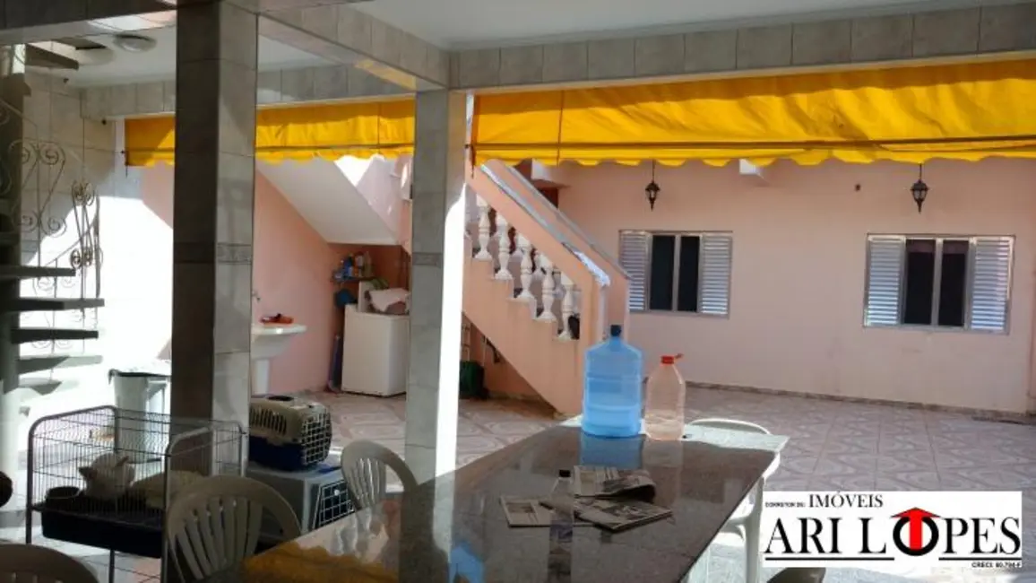 Foto 8 de Casa com 7 quartos à venda, 200m2 em Mongagua - SP