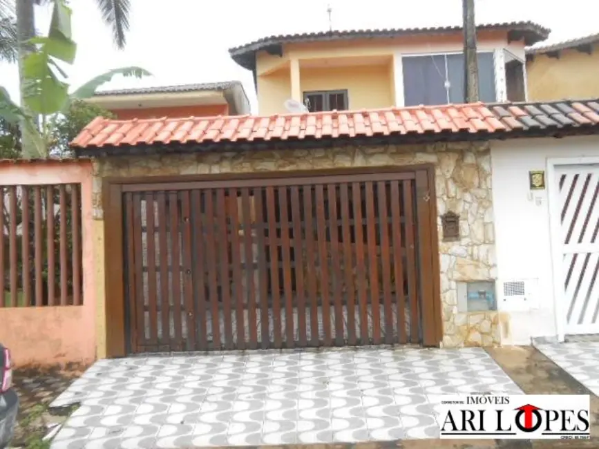 Foto 1 de Sobrado com 2 quartos à venda, 85m2 em Mongagua - SP