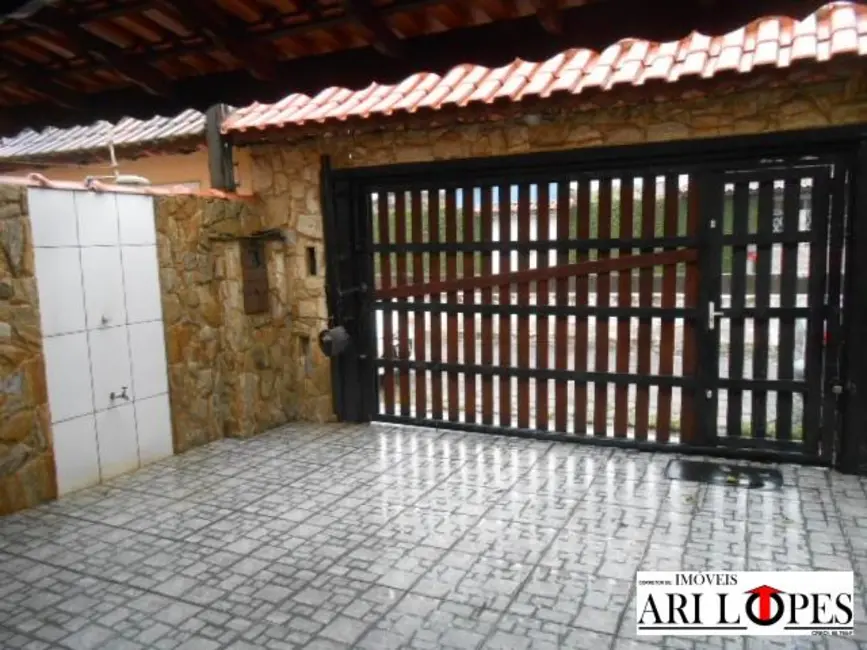 Foto 3 de Sobrado com 2 quartos à venda, 85m2 em Mongagua - SP