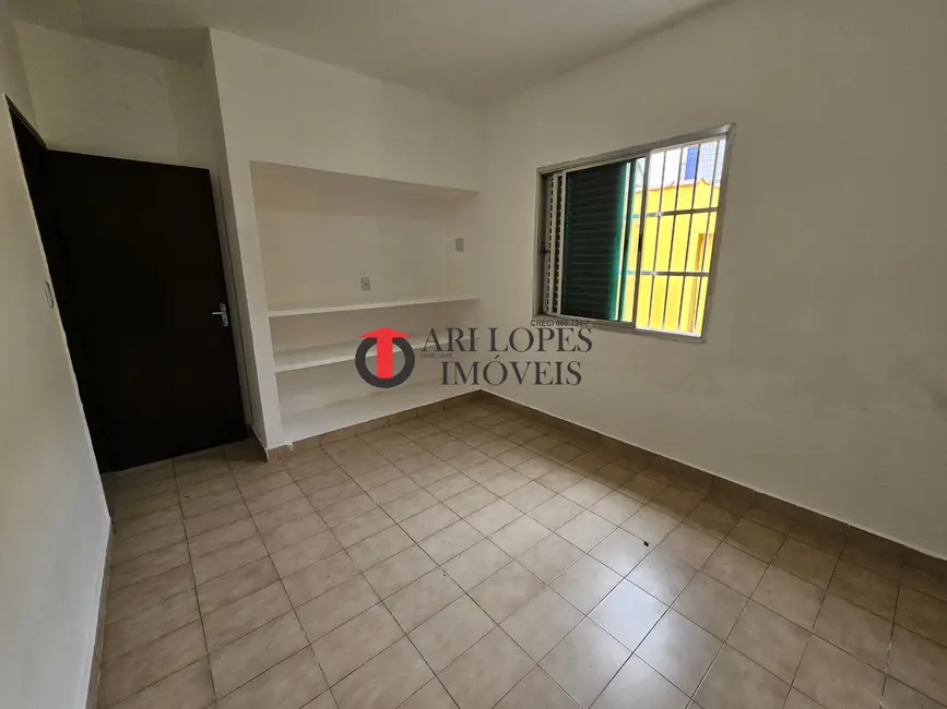 Foto 5 de Casa com 2 quartos à venda, 250m2 em Mongagua - SP