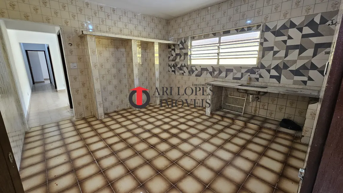 Foto 8 de Casa com 2 quartos à venda, 250m2 em Mongagua - SP