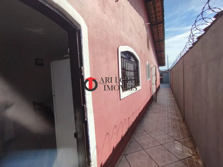 Foto 9 de Casa com 2 quartos à venda, 195m2 em Mongagua - SP