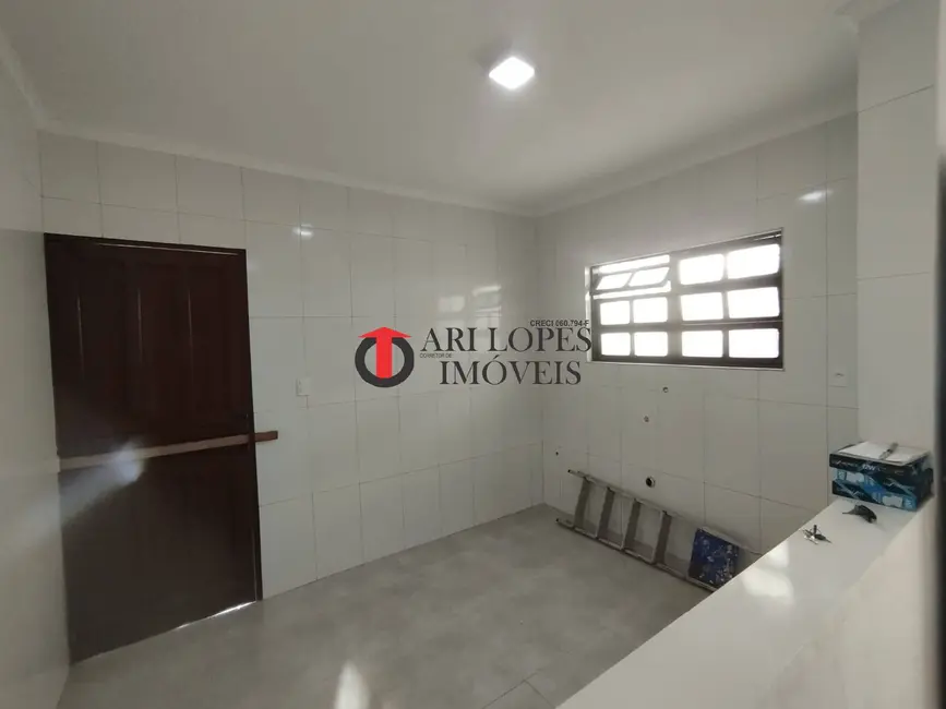 Foto 6 de Casa com 1 quarto à venda, 143m2 em Mongagua - SP