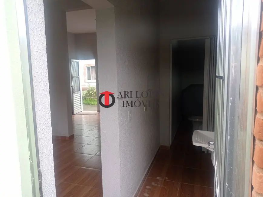 Casa com 2 quartos à venda e para alugar, 67m2 em Mongagua - SP - imagem 5 Foto 5 de Casa com 2 quartos à venda e para alugar, 67m2 em Mongagua - SP