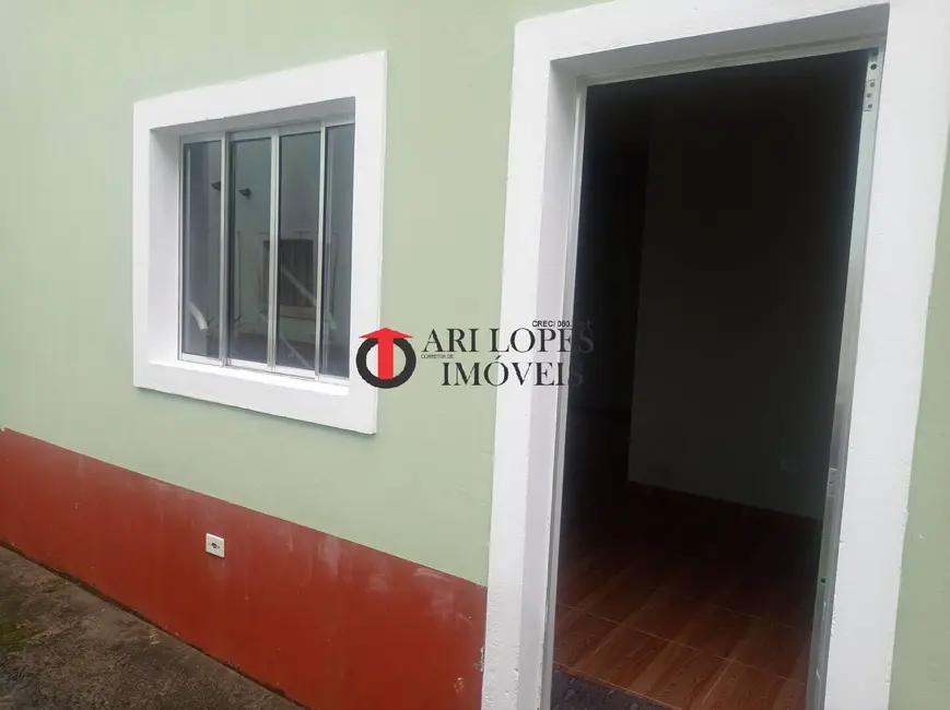 Casa com 2 quartos à venda e para alugar, 67m2 em Mongagua - SP - imagem 4 Foto 4 de Casa com 2 quartos à venda e para alugar, 67m2 em Mongagua - SP