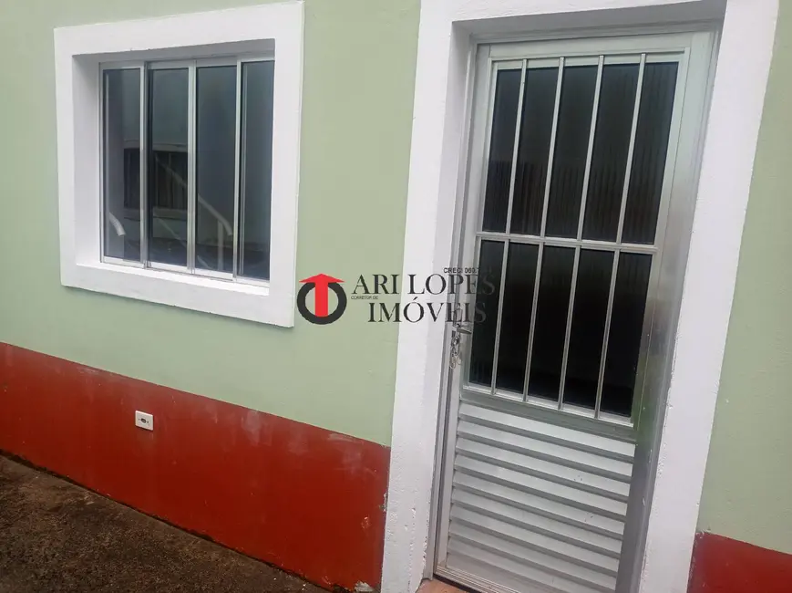 Casa com 2 quartos à venda e para alugar, 67m2 em Mongagua - SP - imagem 3 Foto 3 de Casa com 2 quartos à venda e para alugar, 67m2 em Mongagua - SP