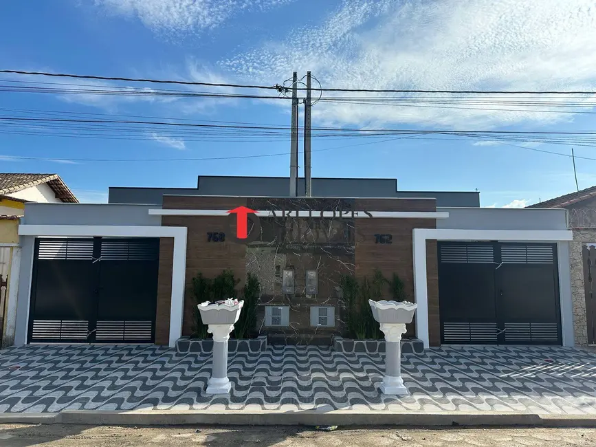 Foto 1 de Casa com 2 quartos à venda, 127m2 em Mongagua - SP