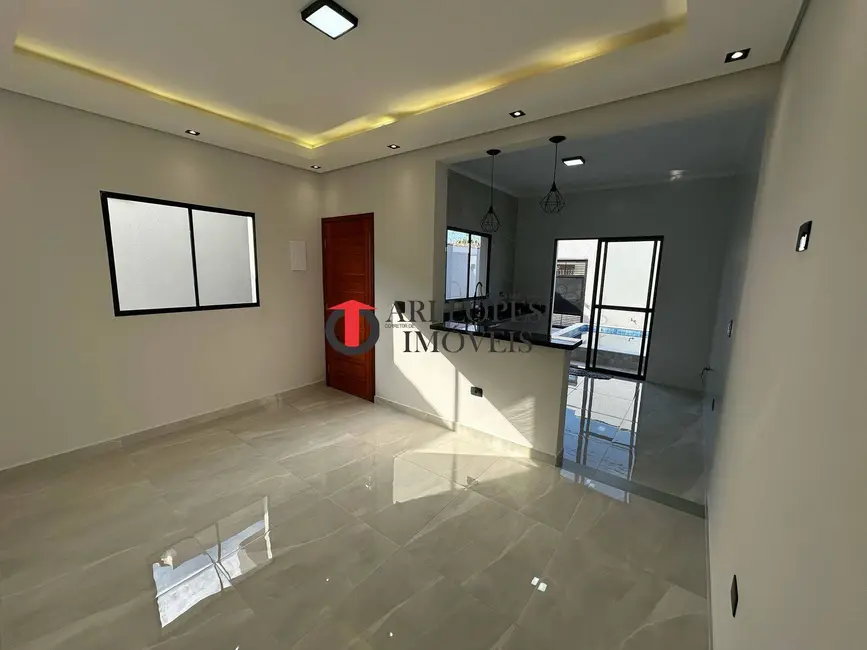 Foto 5 de Casa com 2 quartos à venda, 127m2 em Mongagua - SP