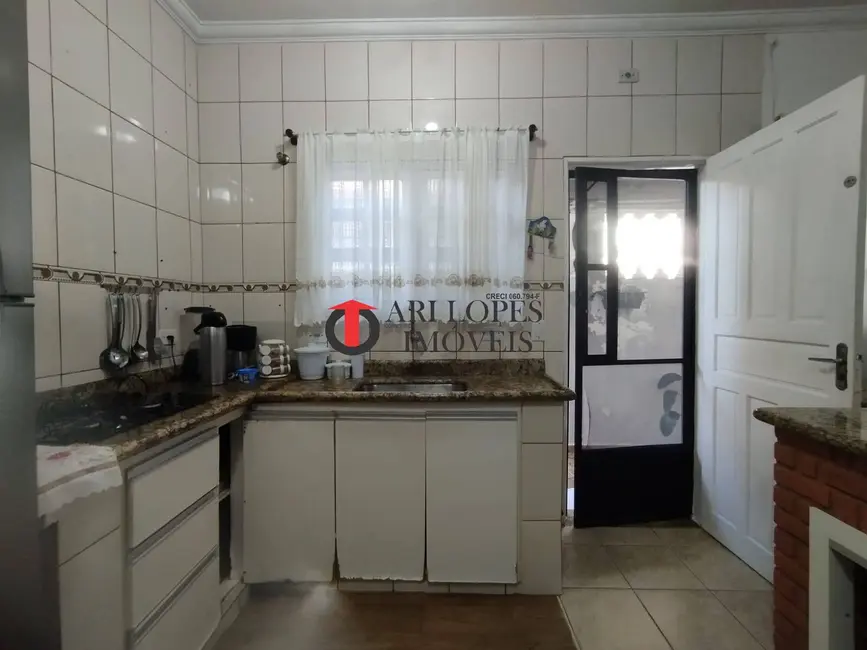 Foto 7 de Casa com 2 quartos à venda, 140m2 em Mongagua - SP