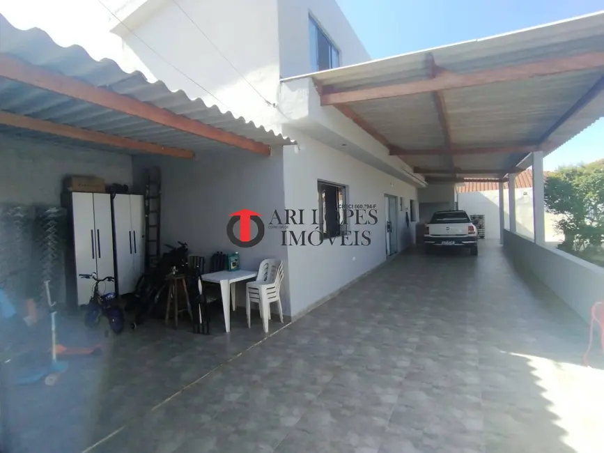 Foto 2 de Casa com 2 quartos à venda, 306m2 em Mongagua - SP