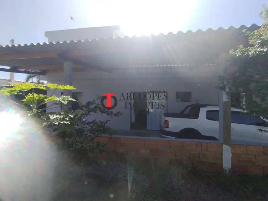 Foto 3 de Casa com 2 quartos à venda, 306m2 em Mongagua - SP