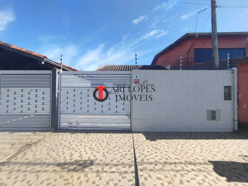 Foto 1 de Casa com 3 quartos à venda e para alugar, 210m2 em Mongagua - SP